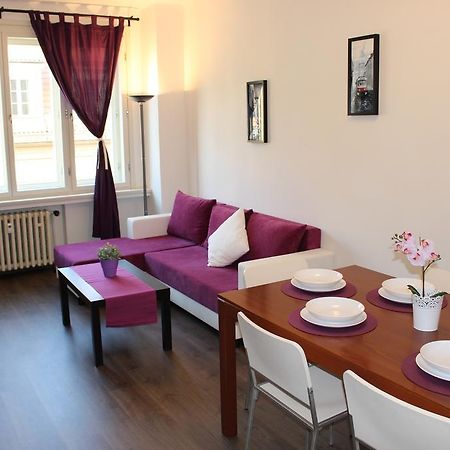 Go Native Prague Apartment Luaran gambar