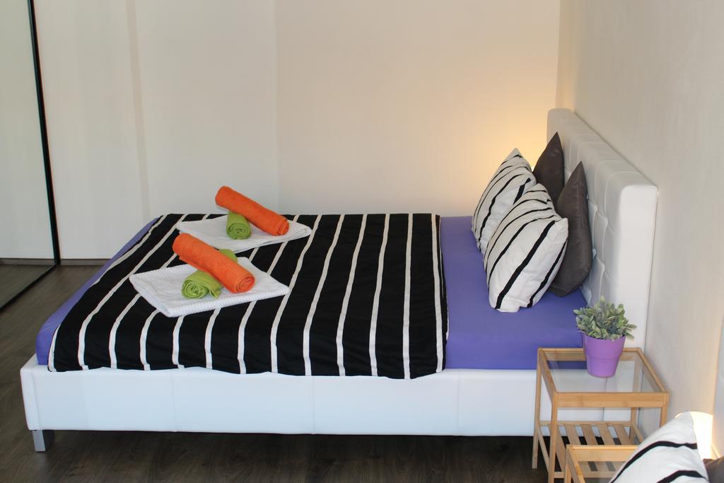 Go Native Prague Apartment Luaran gambar